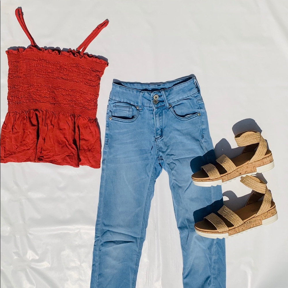 👖Light wash jeggings